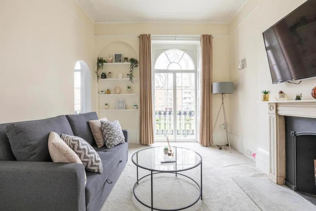 Regent'S Square Charming Flat Apartment Londra Exterior foto