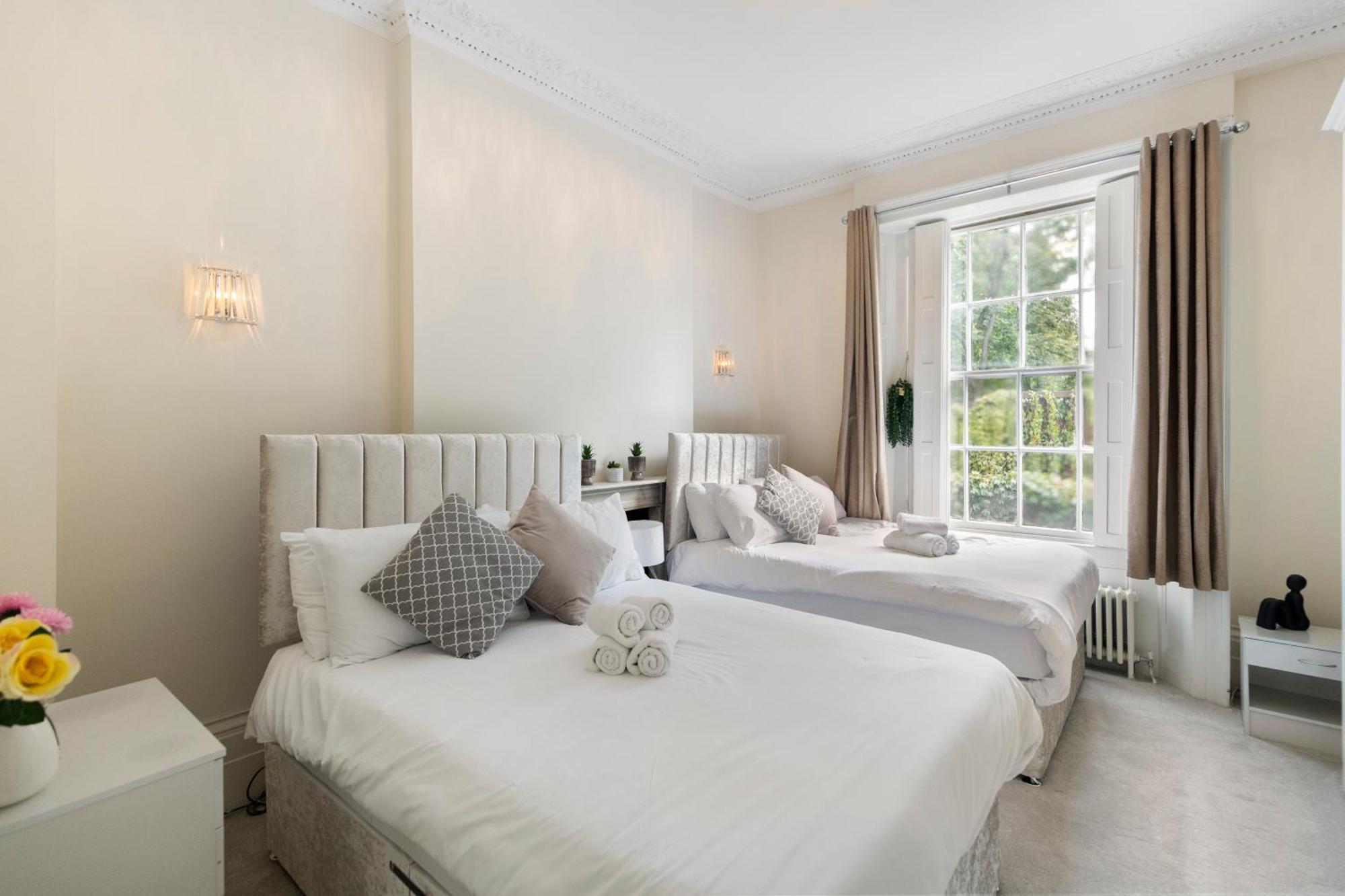Regent'S Square Charming Flat Apartment Londra Exterior foto